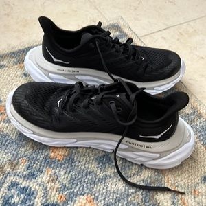 HOKA One One - Clifton Edge | 6.5 | Black | White Logo | Rare Edition